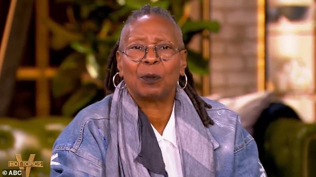 Apabila perbincangan semakin hangat, pengacara rancangan Whoopi Goldberg, 69, campur tangan