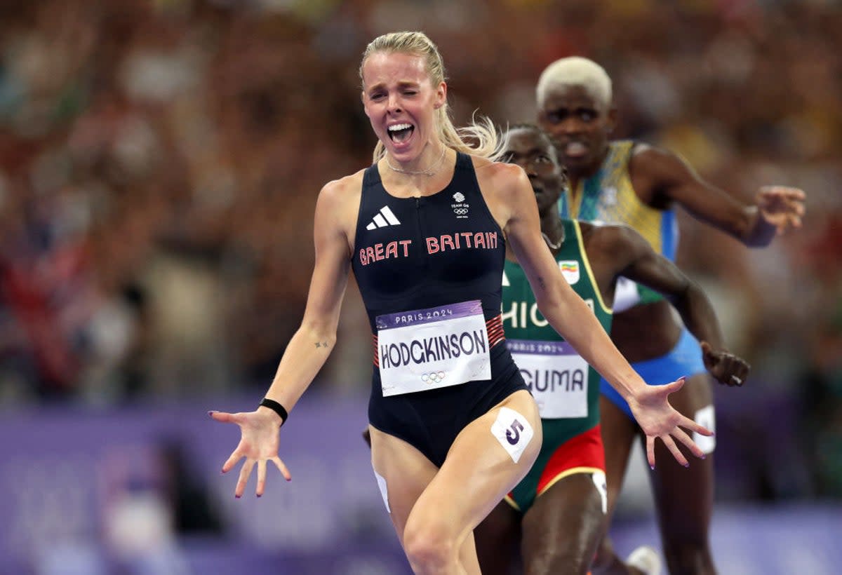 Keely Hodgkinson memenangi emas 800m wanita di Paris 2024 (Getty Images)