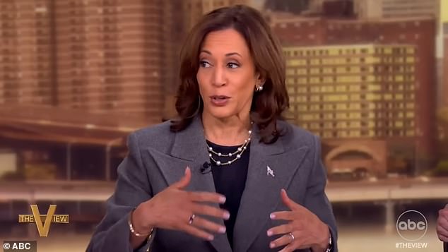 Kamala Harris muncul di The View