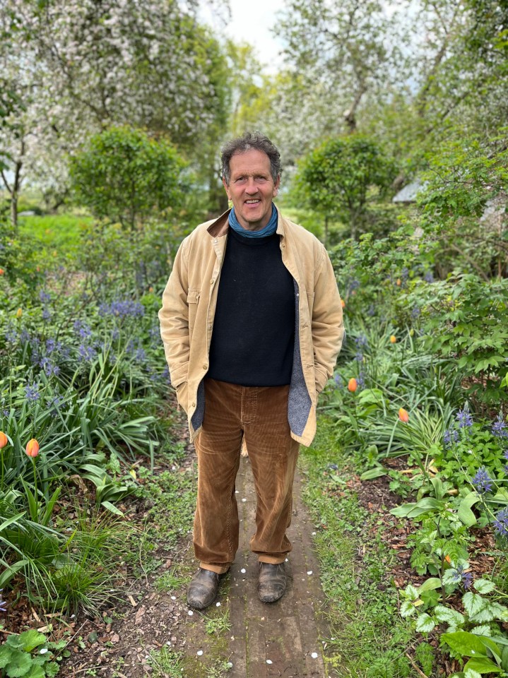 Monty Don berkongsi berita kesihatan dengan peminat