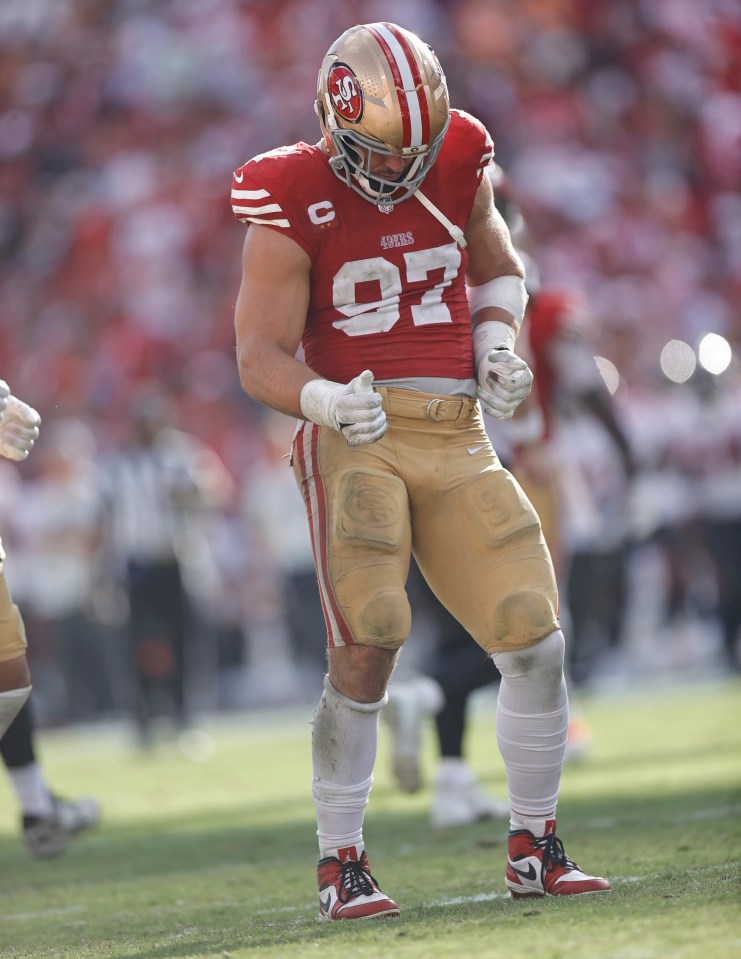 Nick Bosa dari San Francisco 49ers meraikan dengan tarian yang viral